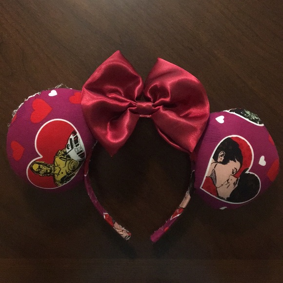 Valentine’s Day Disney Star Wars Ears - Picture 6 of 8
